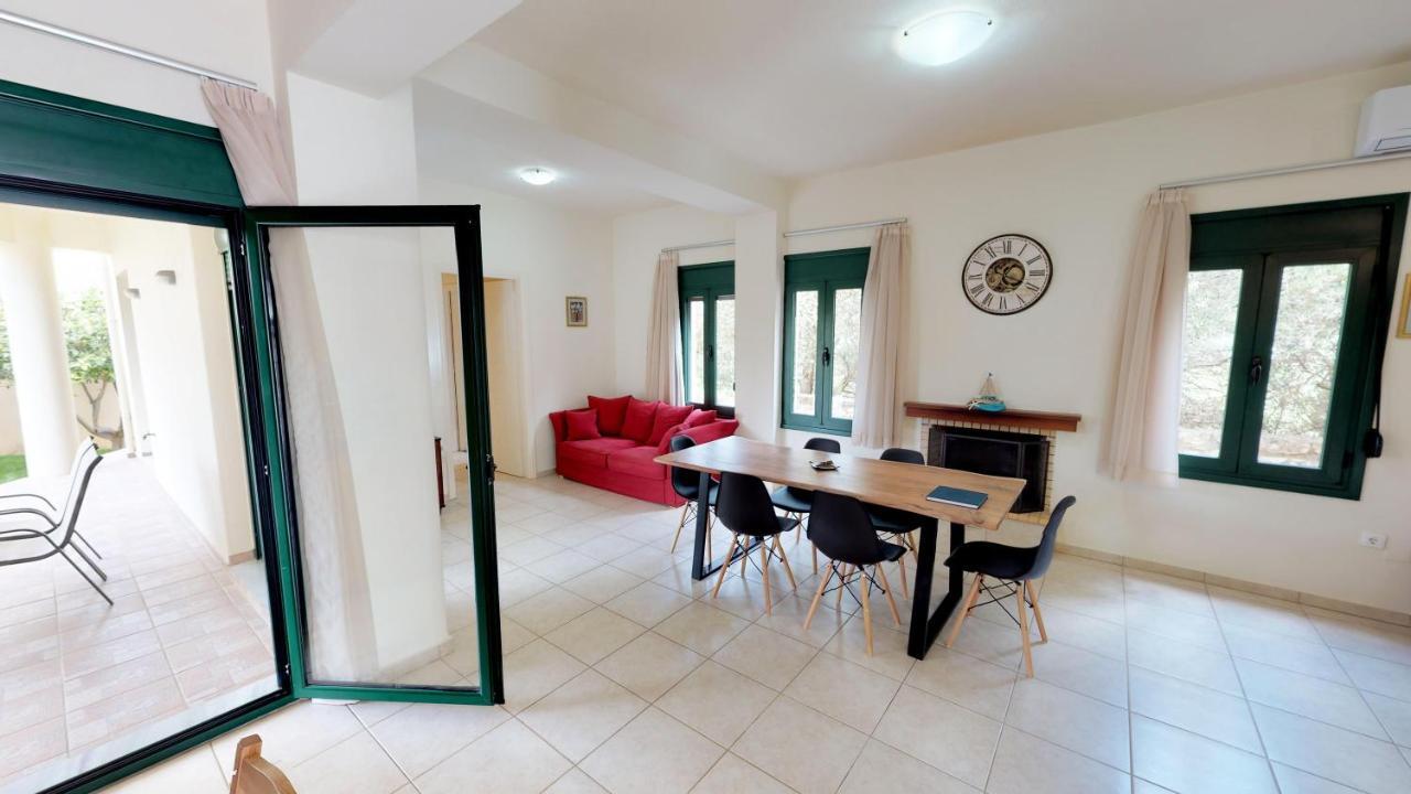 Villa Athina Asprouliánoi Eksteriør billede